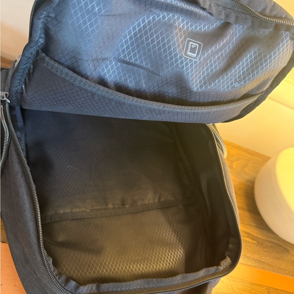 Samsonite Modern Utility Double Shot Backpack, Charcoal Heather, Ripstop Polyest - Picture 6 of 8